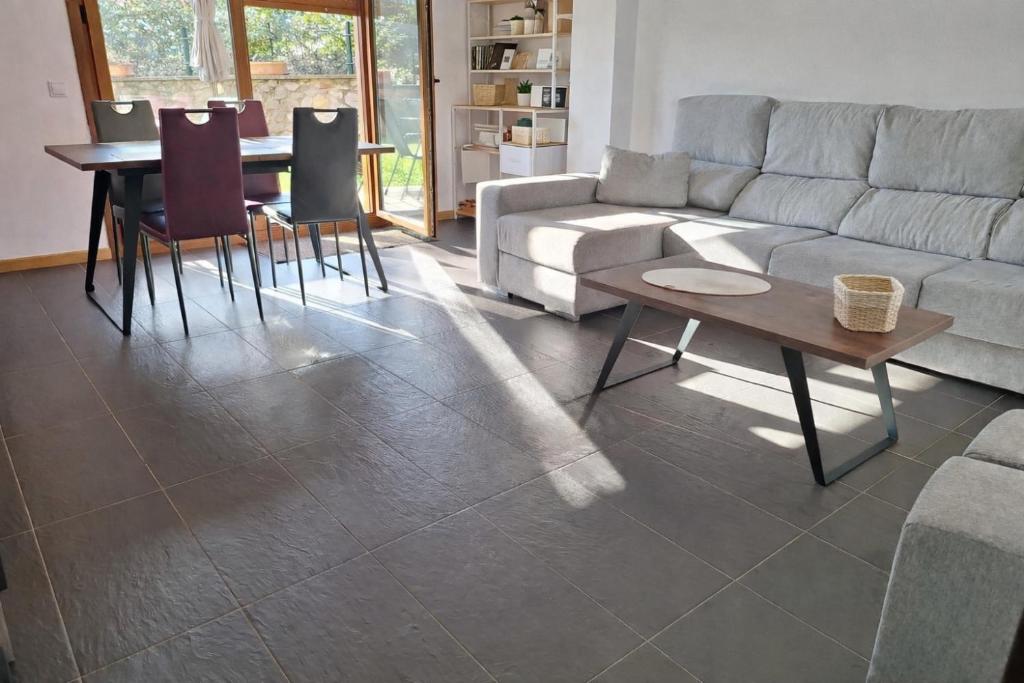 Aldea Bricia 20 Jardin - Housity