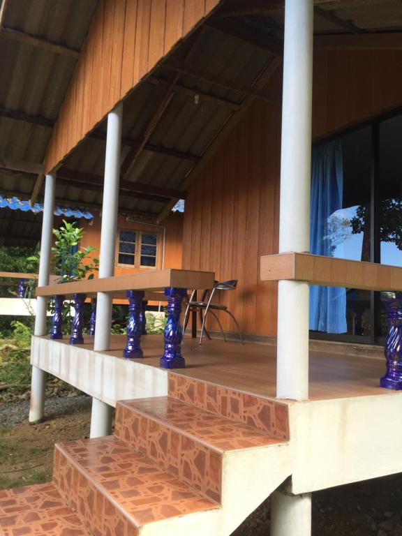 Elephant & Castle - 13