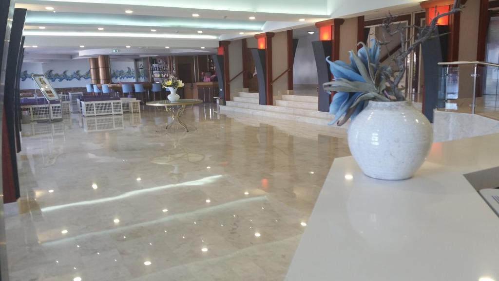 Restauracja lub miejsce do jedzenia w obiekcie Belair Beach Hotel