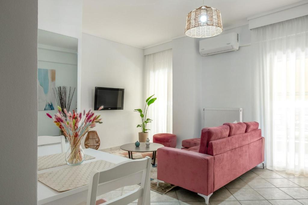 Bright and comfortable apartment with balcony for 2