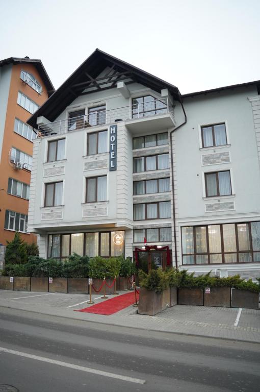 The Hotel Paris & SPA