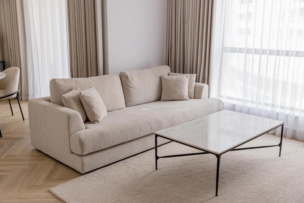 فضای داخلی Stylish and elegant 1 bedroom by the JBR beach! Bahar در دبی - تصویر ۳