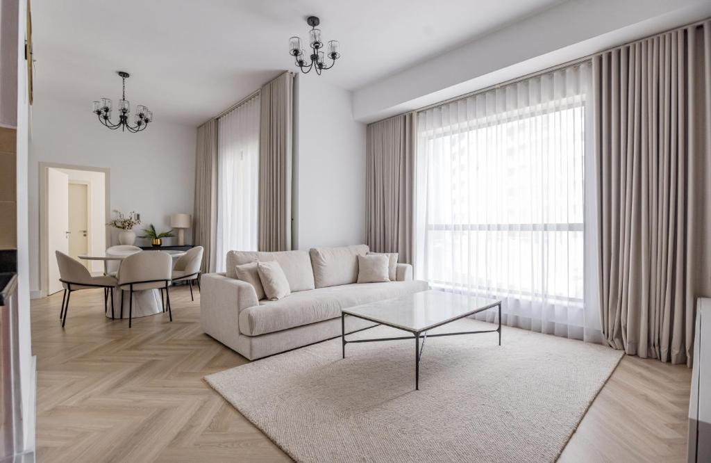 تصویر اتاق‌های Stylish and elegant 1 bedroom by the JBR beach! Bahar - تصویر ۲