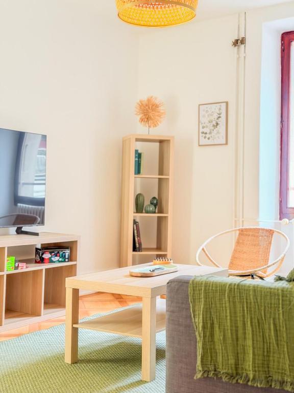 Central Geneva Cozy Apartment