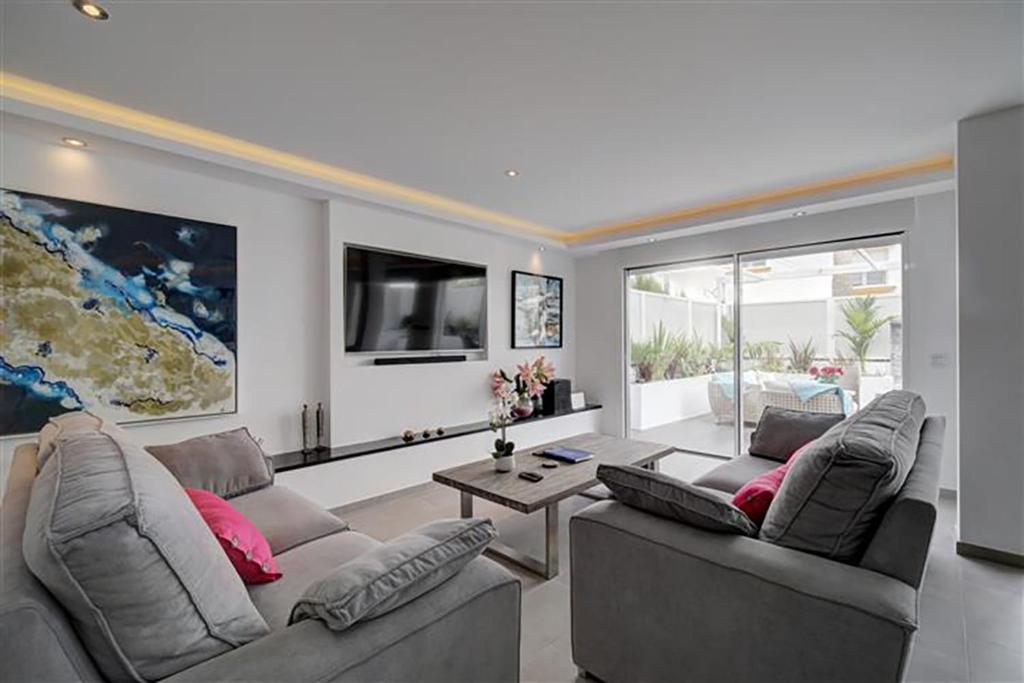 Casa Luna by Finest Rentals