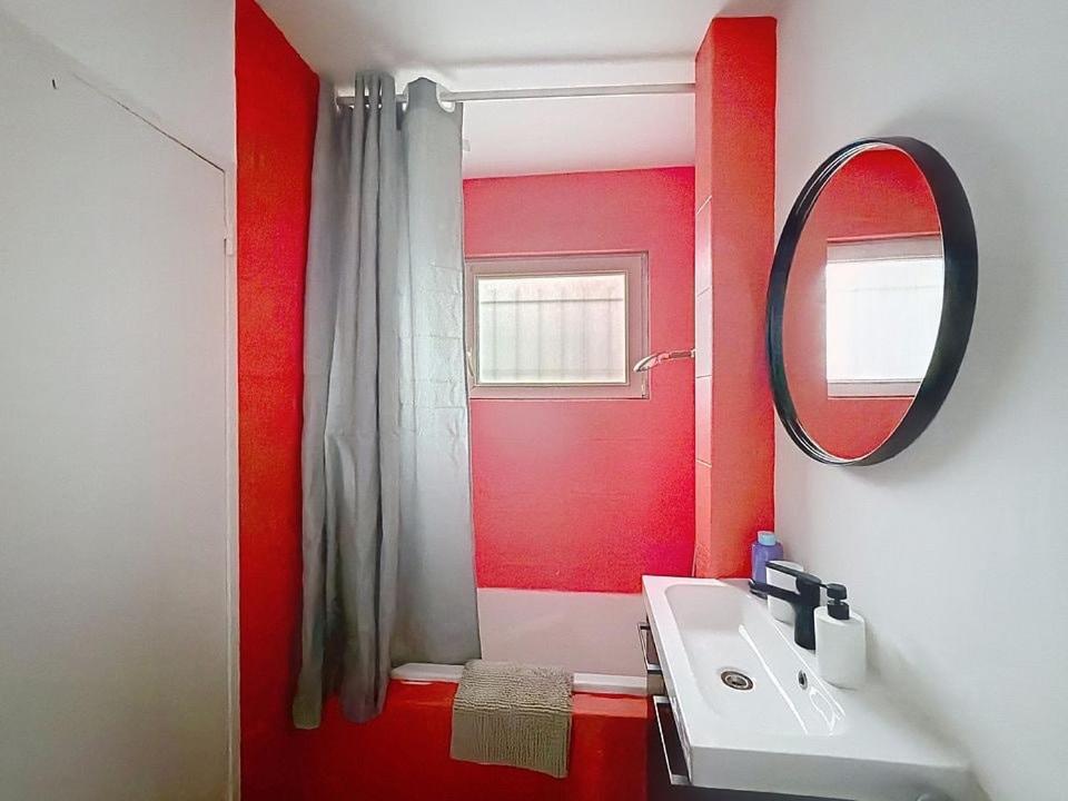 Appartement calme avec 2 chambres parking gratuit – photo 3