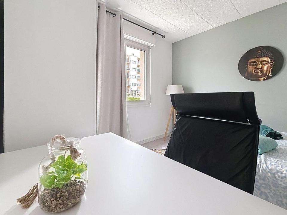 Appartement calme avec 2 chambres parking gratuit – photo 12