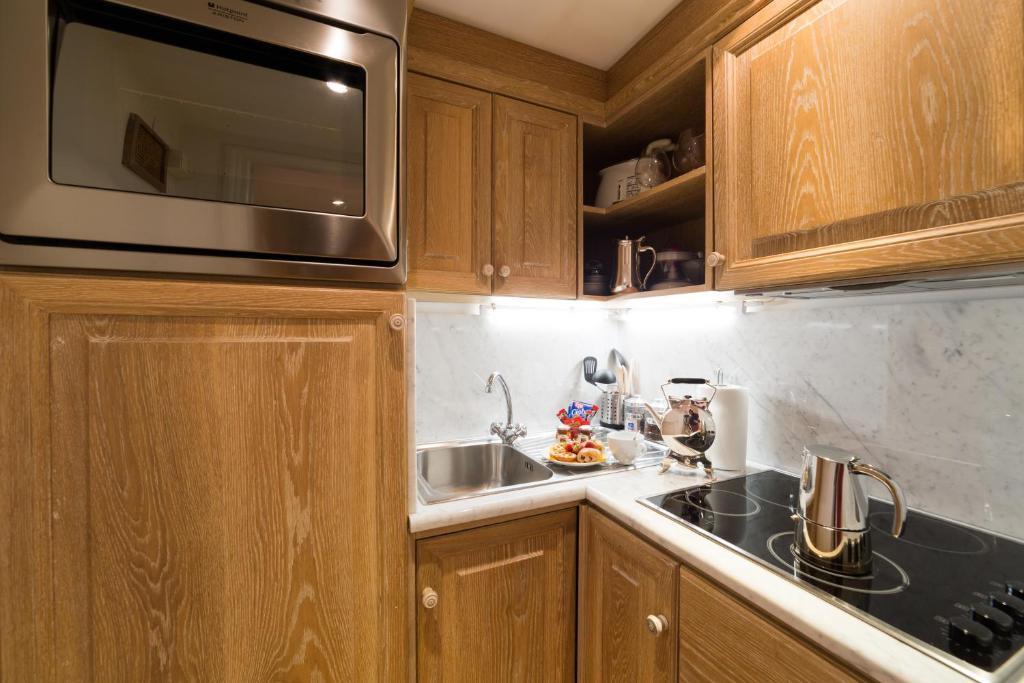 Babuino 79 - Resim 25