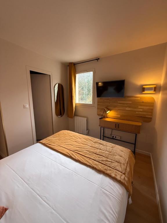 Logis Hôtel La Cascade - Lyon Nord - Camera Doppia