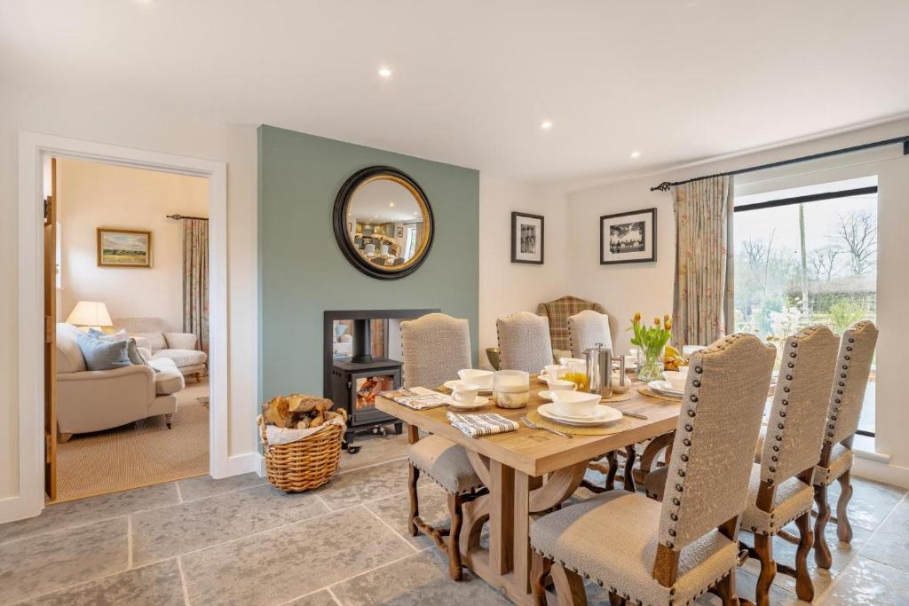 a dining room with a table and chairs at 3 Bed in Sedgehill oc-b34698 in Sedghill