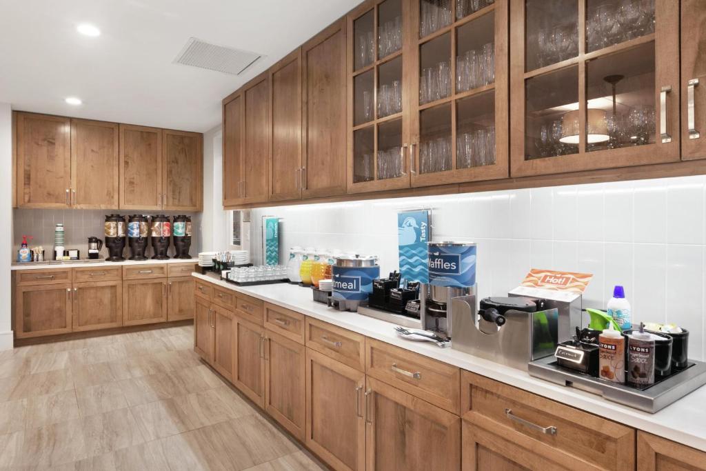 Homewood Suites by Hilton Providence Downtown photo