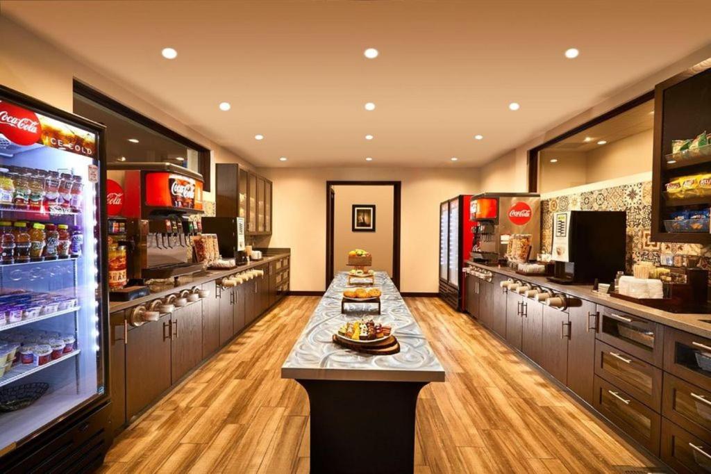 The Scottsdale Resort & Spa, Curio Collection by Hilton photo