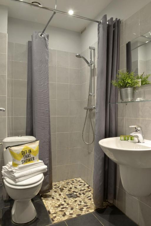 Logis Hotel Le Prieure - Chambre Simple Confort