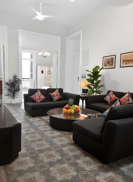 Photo inspiration: Fresh Look at Specious Luxury Apartment High Ceiling Cairo Preços Atualizados 2026
