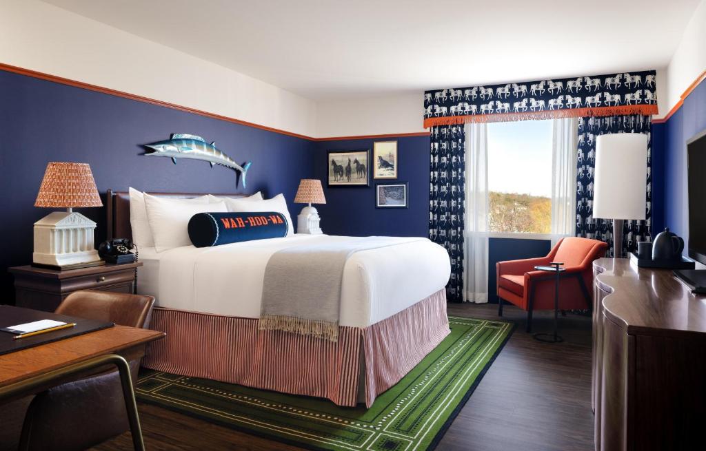 Graduate by Hilton Charlottesville - 