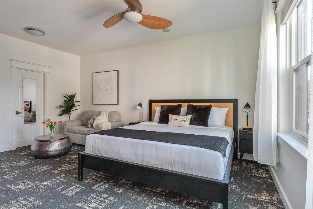 The Orenco Station Hotel - 