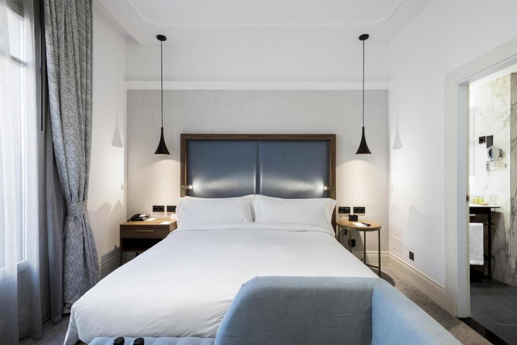 DoubleTree by Hilton Madrid-Prado - Camera King Deluxe