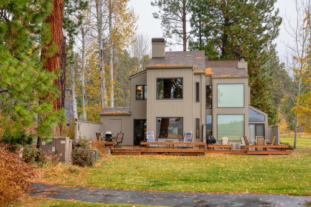 a house in the middle of a forest at Country House 045 in Black Butte Ranch