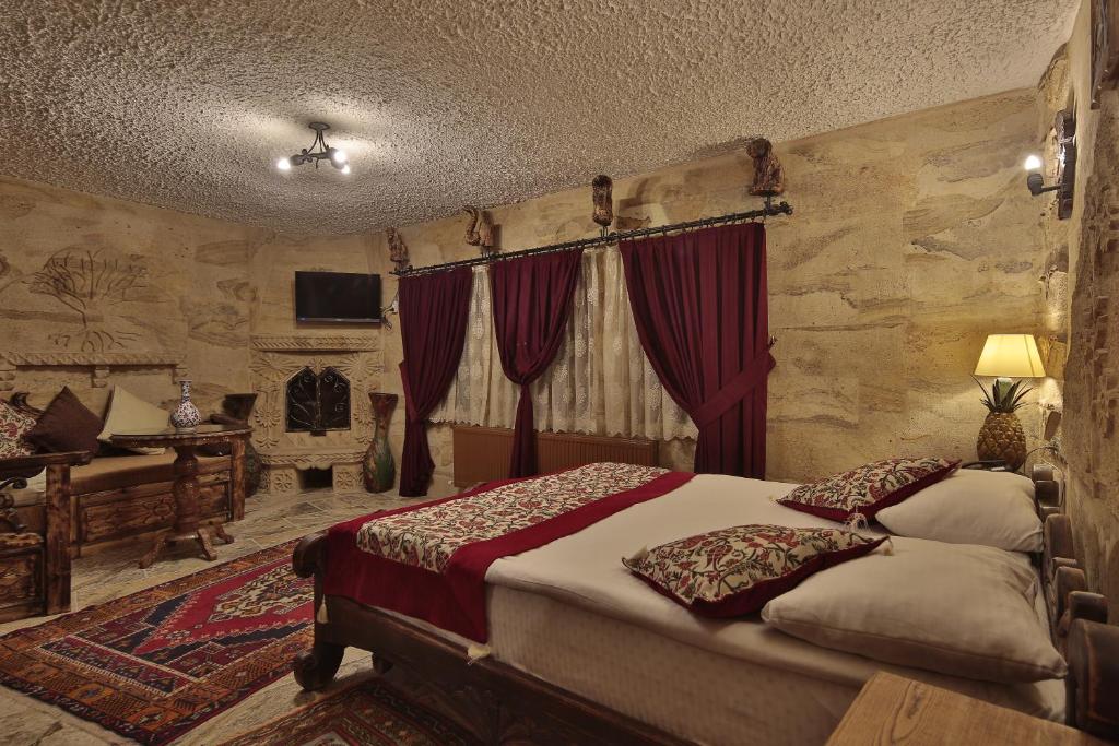 Old Town Stone House - 12