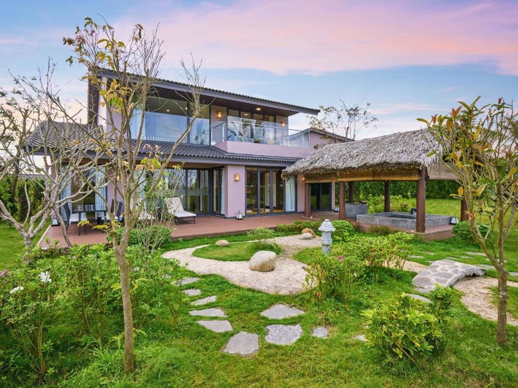 Grand Two Bedroom Villa with Private Onsen