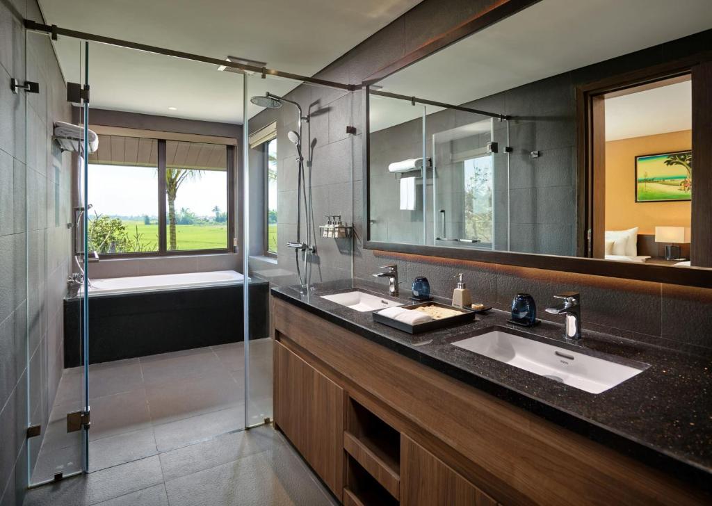Grand Three Bedroom Villa with Private Onsen