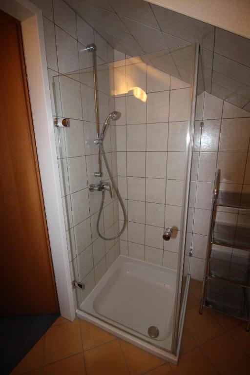 Kúpeľňa v ubytovaní Gästehaus Schachnerhöhe