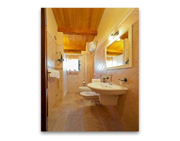 Koupelna v ubytování B&B Liu' Palazzo Ducale