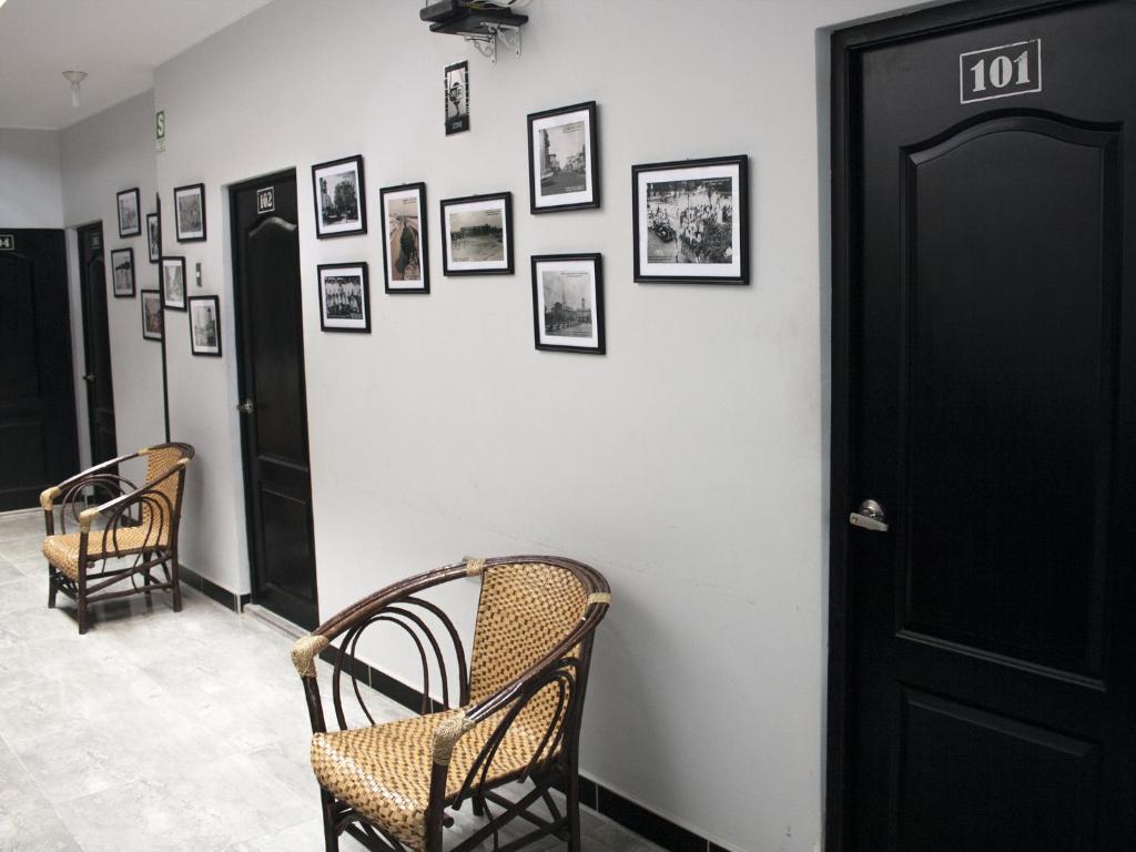 Posezení v ubytování Jer`s Hostal