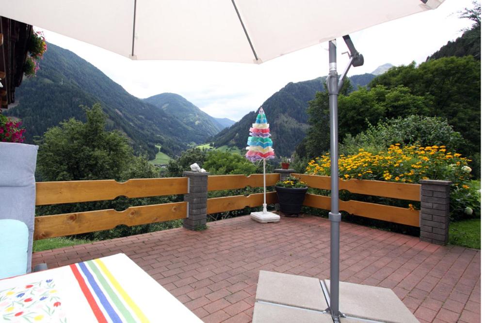 A general mountain view or a mountain view taken from Az apartmant