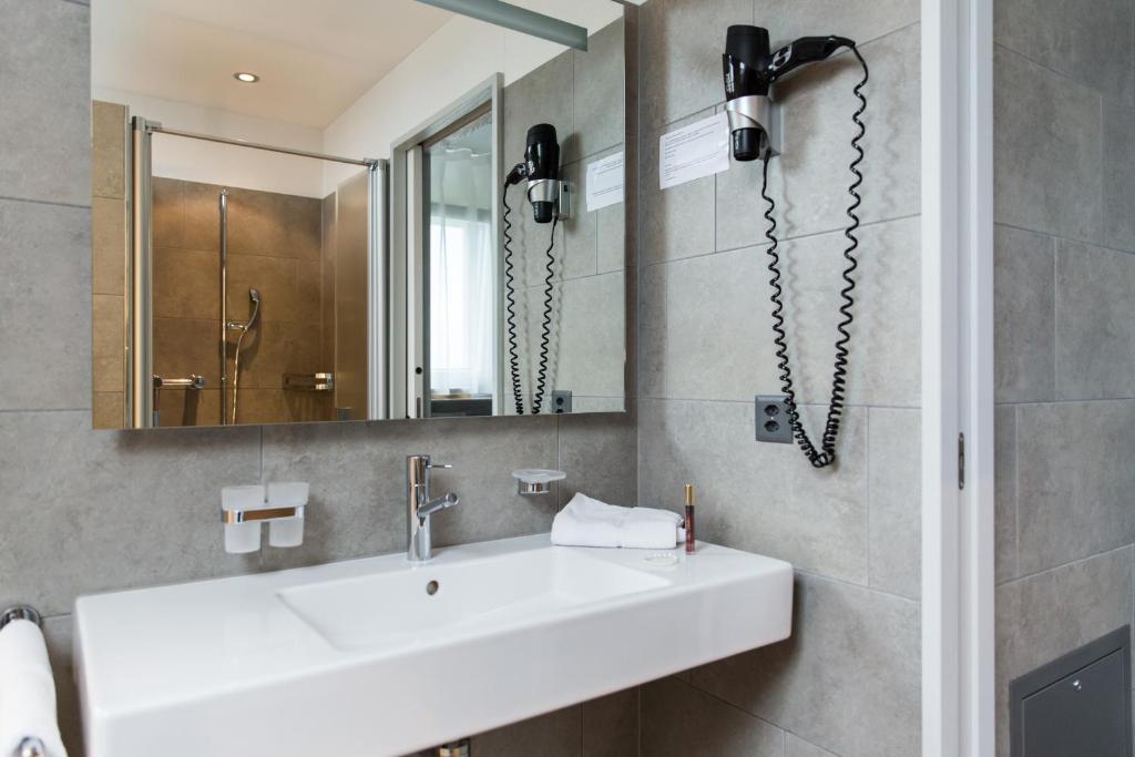 Koupelna v ubytování Hotel Schäfli Siebnen