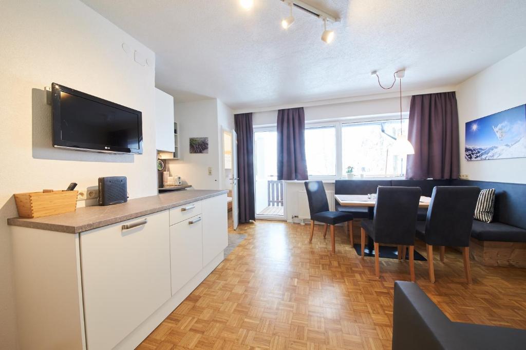 Kuchyňa alebo kuchynka v ubytovaní Appartement Relax & Sport