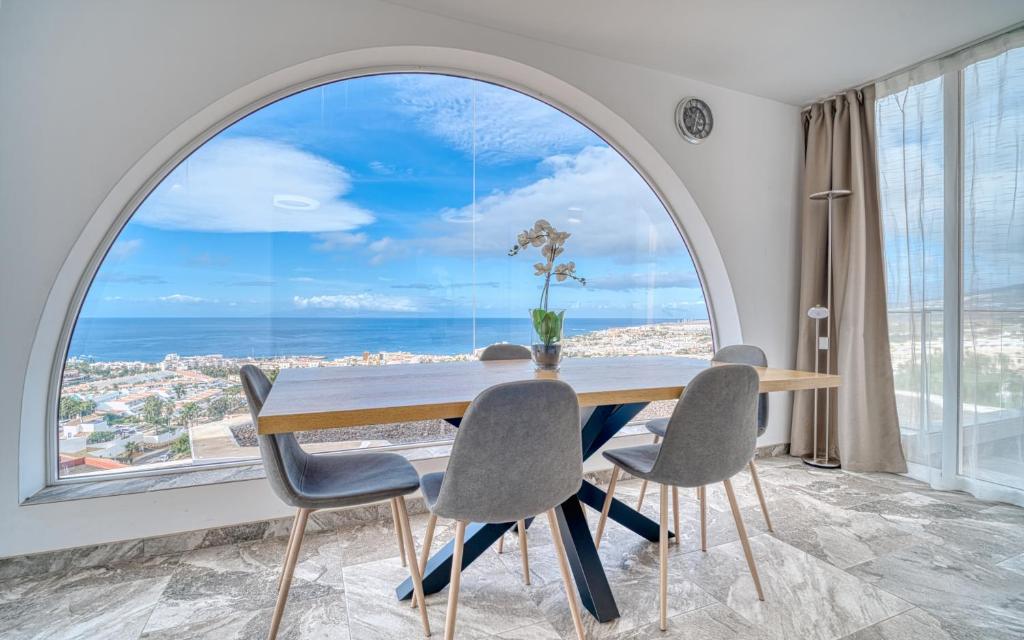 Vila Ocean View, Private Jacuzzi, AC