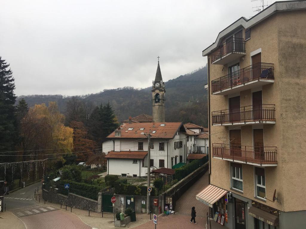 Nespecifikovaný výhled na hory nebo výhled na hory při pohledu z hotelu
