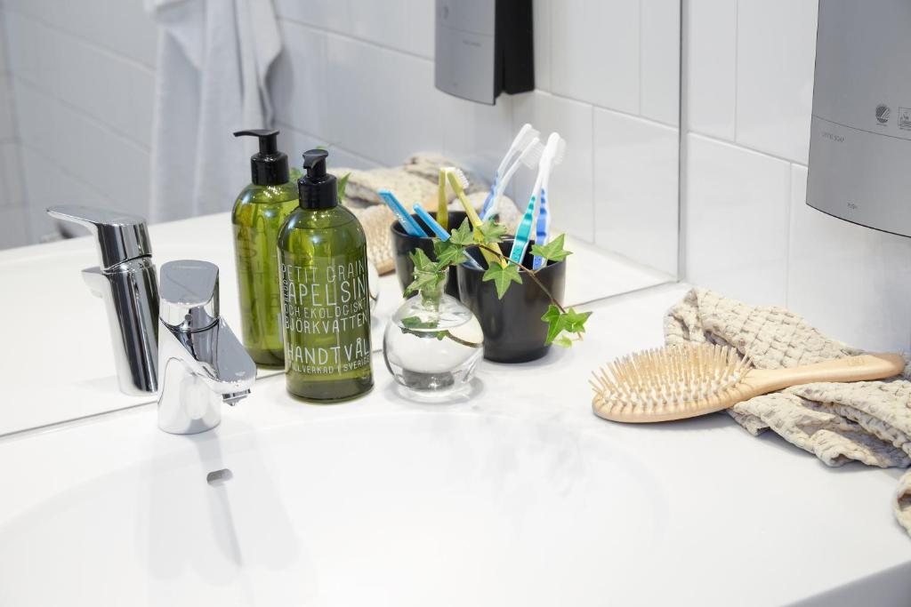 Forenom Hotels & Apartments Kista - Resim 20