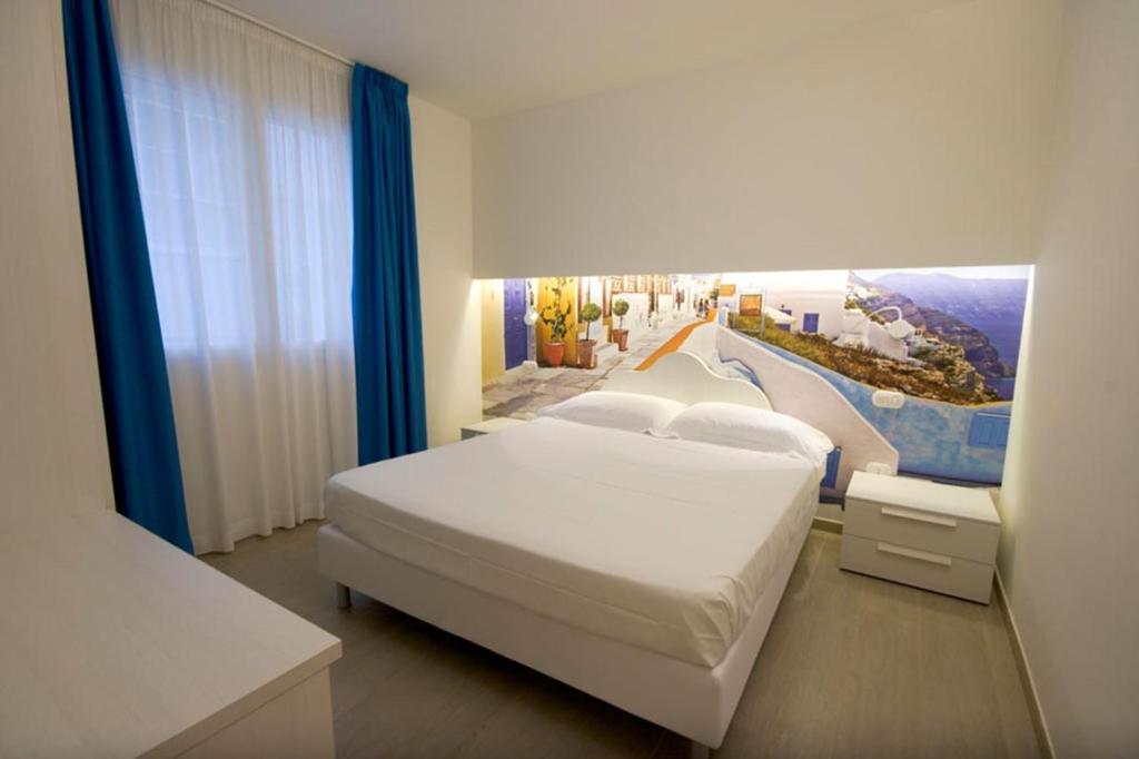 Hotel Jerry - Beachfront & Private Pool - Two-Room Apartment