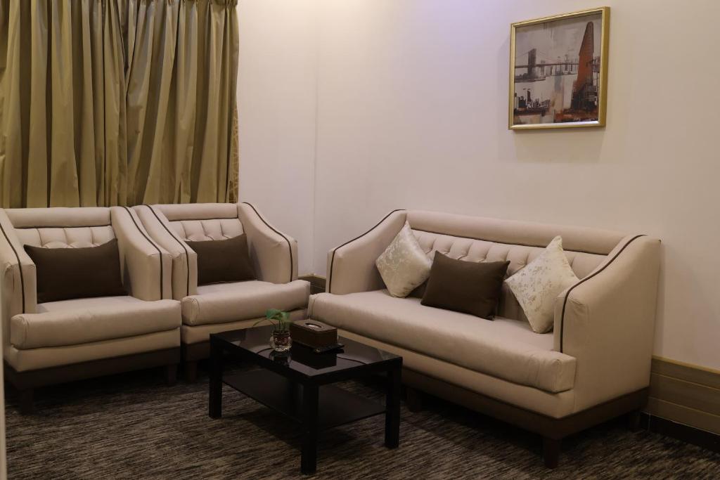 AL FARHAN HOTEL SUITE ISHBILIAH