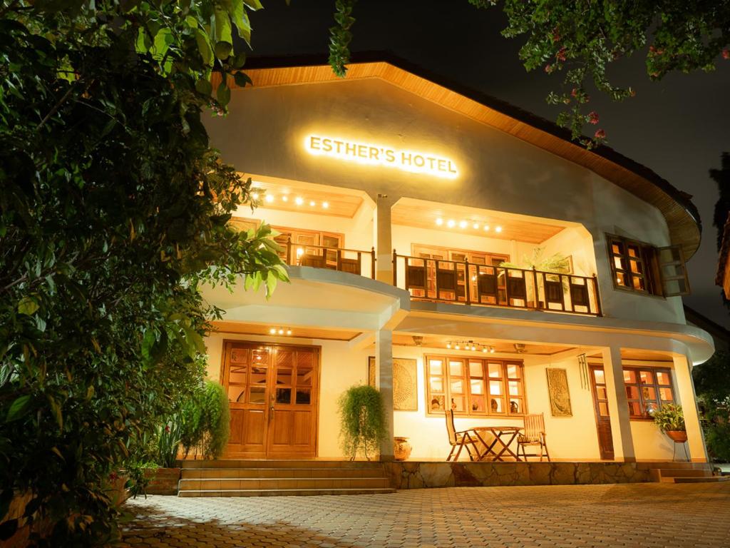 Bangunan di mana terletaknya hotel
