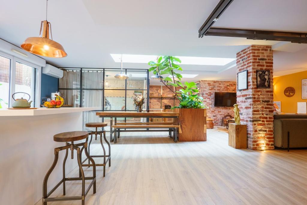 Loft Moderne et Familial- Port de Nice - 2 chambres- Parking - Climatisation