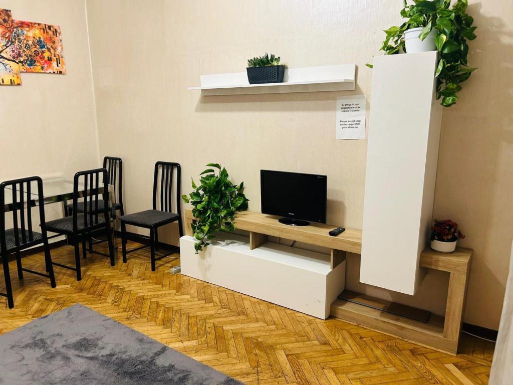 B&B Front Metro Lucania