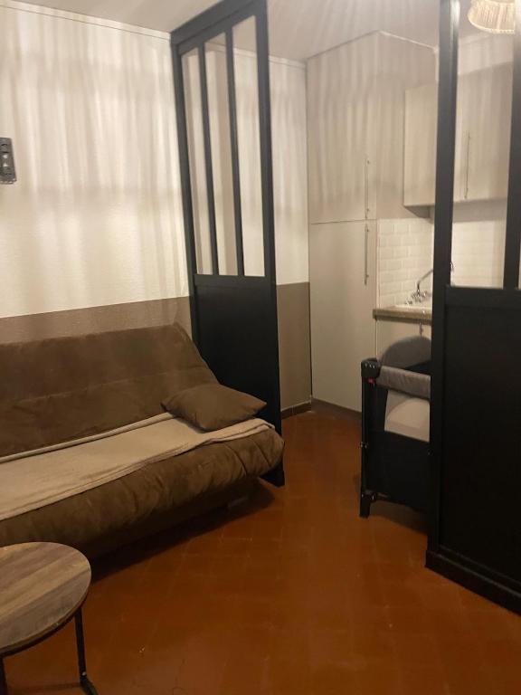 Svetainės erdvė apgyvendinimo įstaigoje STUD Camargue24