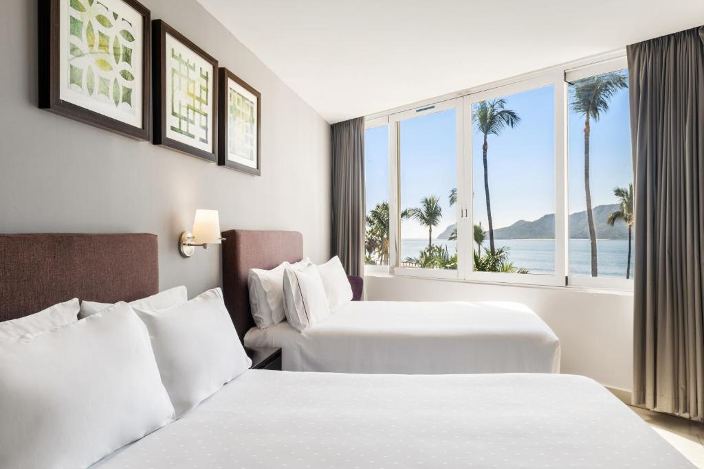 Cama o camas de una habitación en Sunvivia by Fiesta Americana Mazatlán