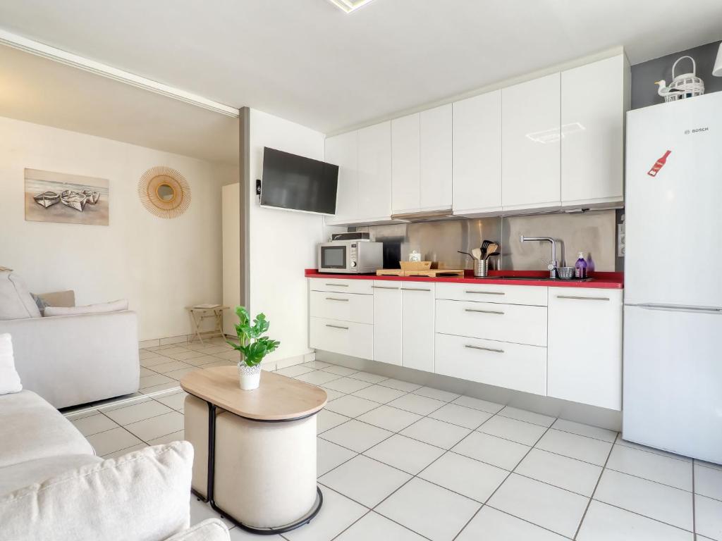 Apartment Canal Port Empuries-1 by Interhome