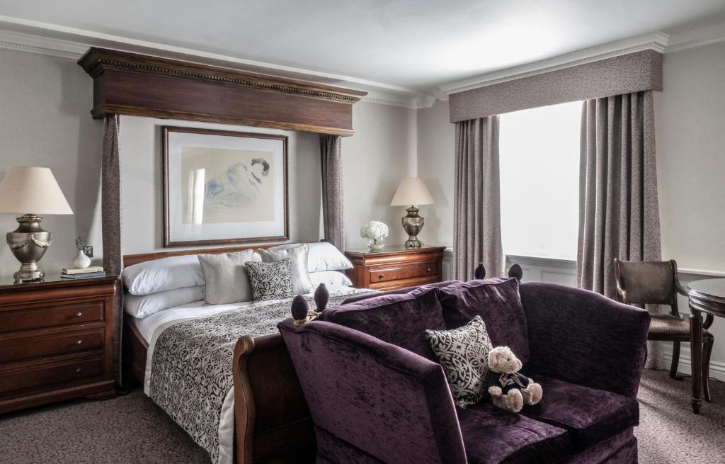 Brandshatch Place & Spa - 