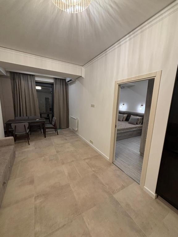 Menechyan's Terrace