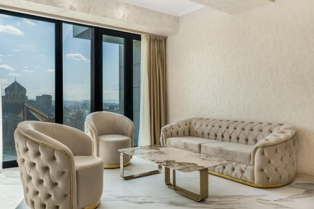 لابی و فضای عمومی Brand New Apartments! Great Views! Centrally Located in Arev Building! - تصویر ۵