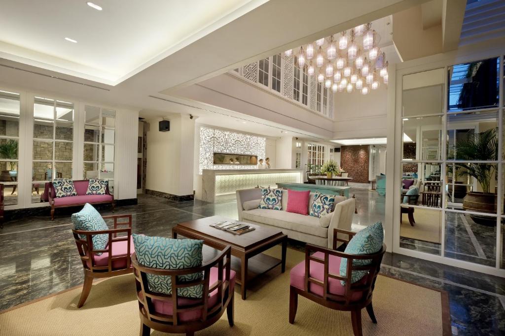 Dapur atau dapur kecil di Jambuluwuk Oceano Seminyak Hotel