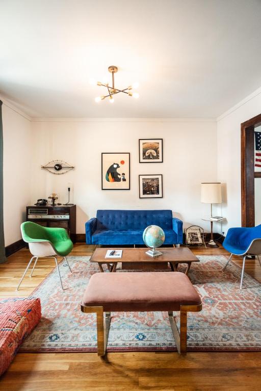 Luxe Mid-Century Styled Historic Townhouse #1 - 