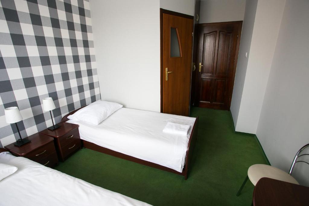 Labirynt - Tweepersoonskamer Met 2 Aparte Bedden