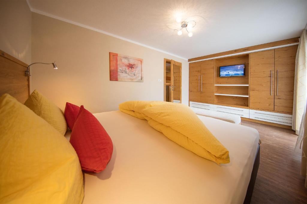Postel nebo postele na pokoji v ubytování Haus Stefanie