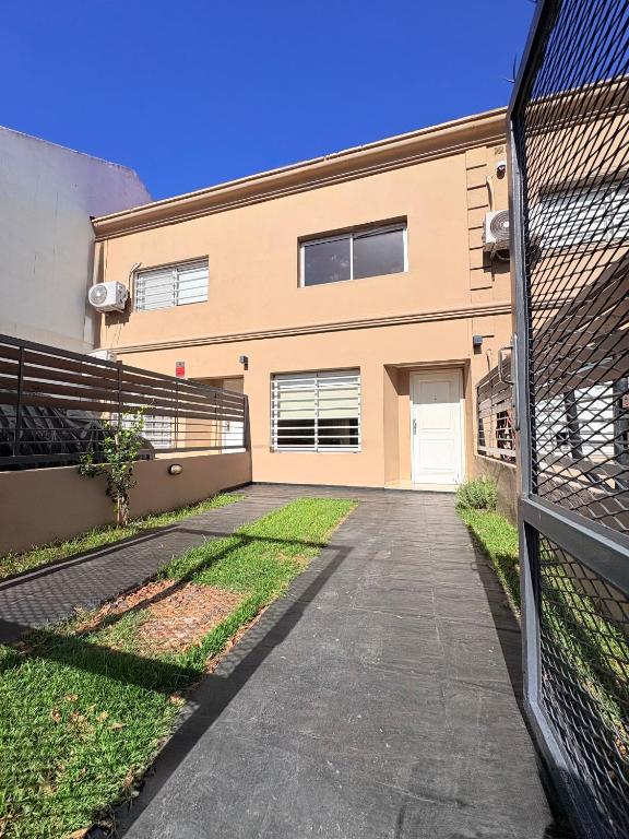 Jacaranda La Cuica 1342 Ciudad Evita